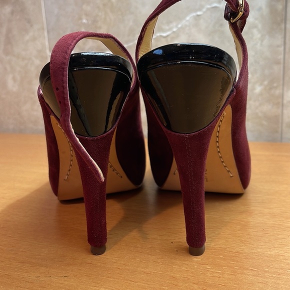 Open toe heels - Picture 3 of 3